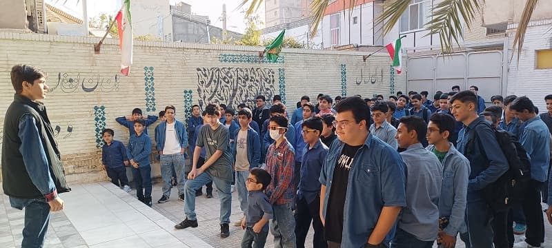 حافظ خوانی دانش آموز پایه نهم امیرحسین پورحبیبی بمناسب روز بزرگداشت حافظ