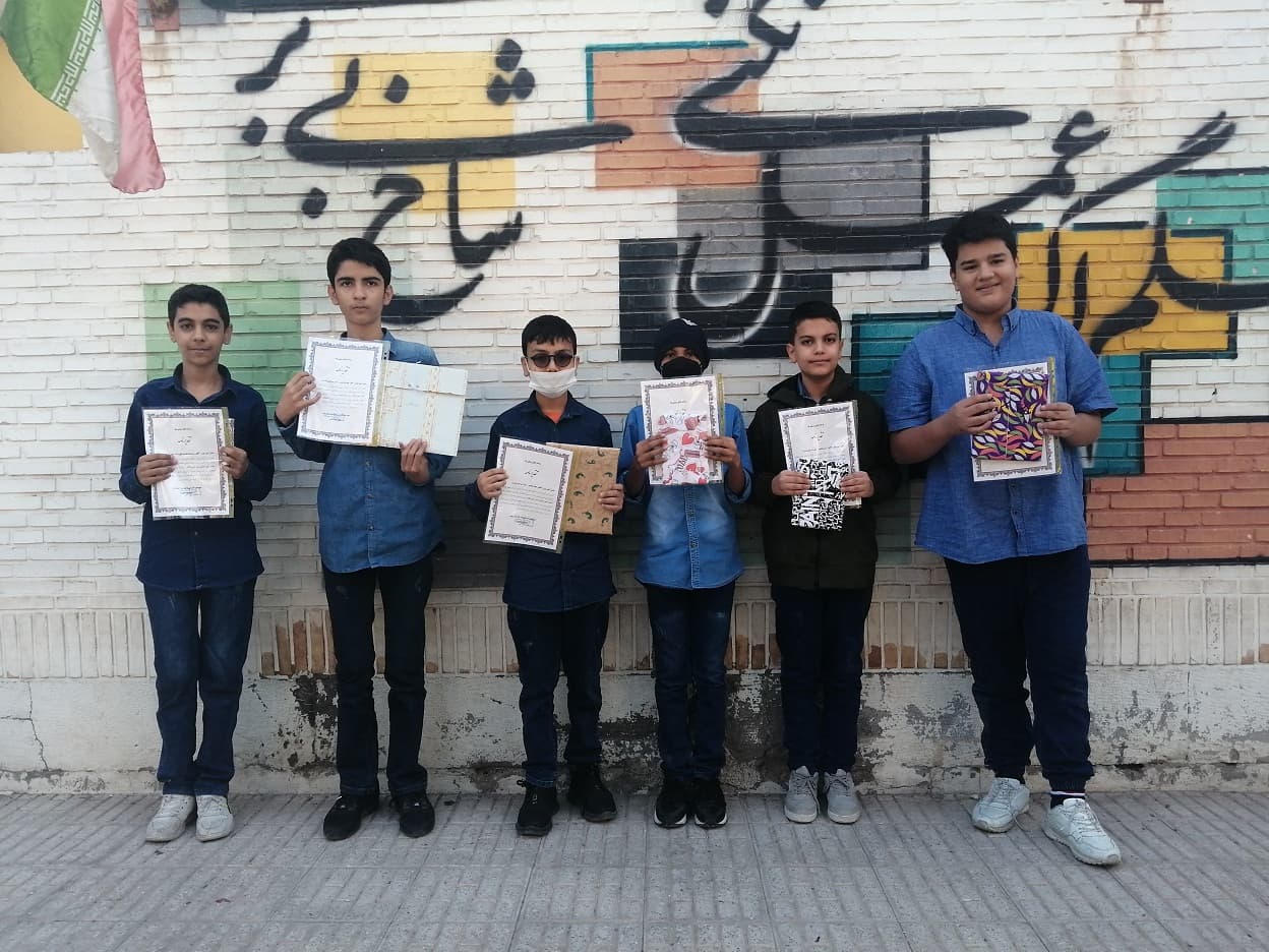 تجلیل از دانش آموزان اخلاق محور